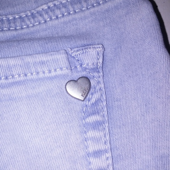 Kendall & Kylie Shorts - Picture 8 of 8